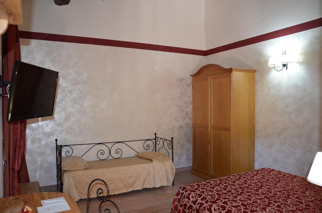Il Borgo Dell'Ulivo Hotel Trevi Kamer foto