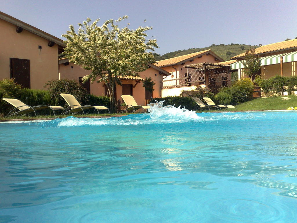 Il Borgo Dell'Ulivo Hotel Trevi Buitenkant foto