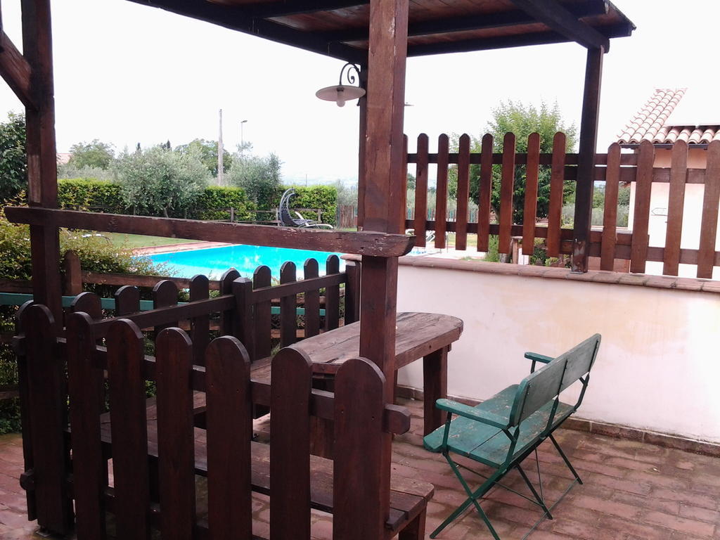 Il Borgo Dell'Ulivo Hotel Trevi Buitenkant foto